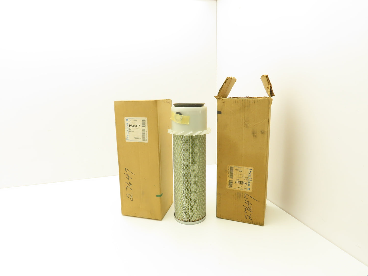 Donaldson P535337 Air Filter Primary W Cyclone Fins 14.5"L x 4" OD Lot of 2