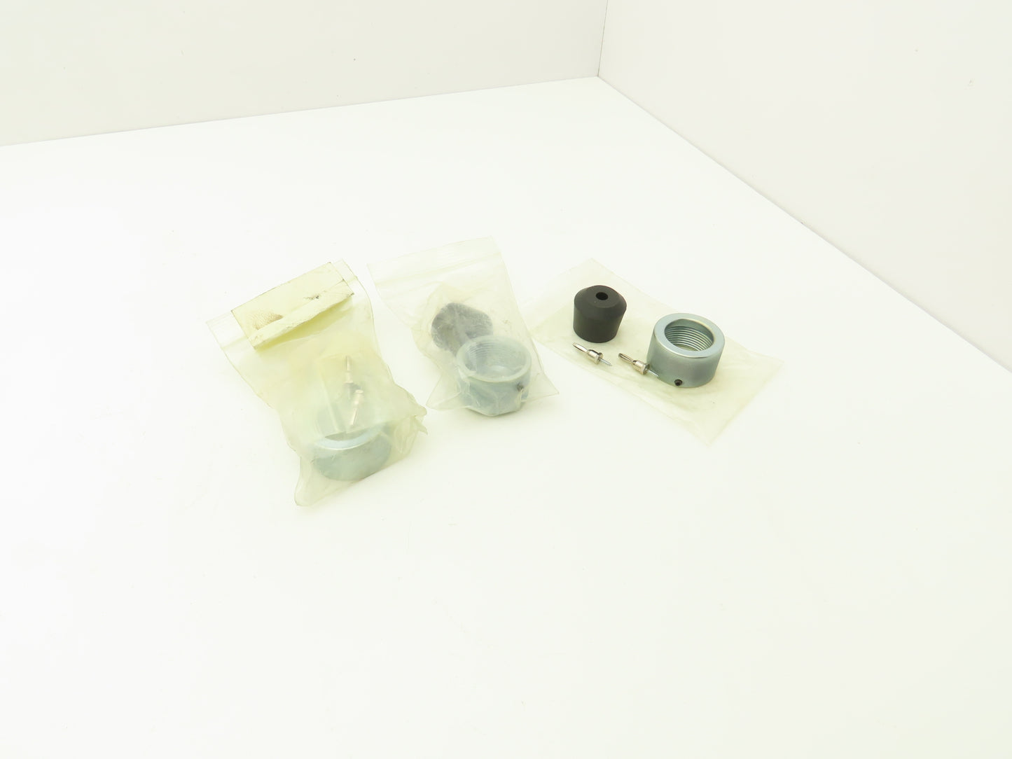 Ransburg LKIT0003-00 Connection Kit Threaded Collar with Bushing Lot of 3