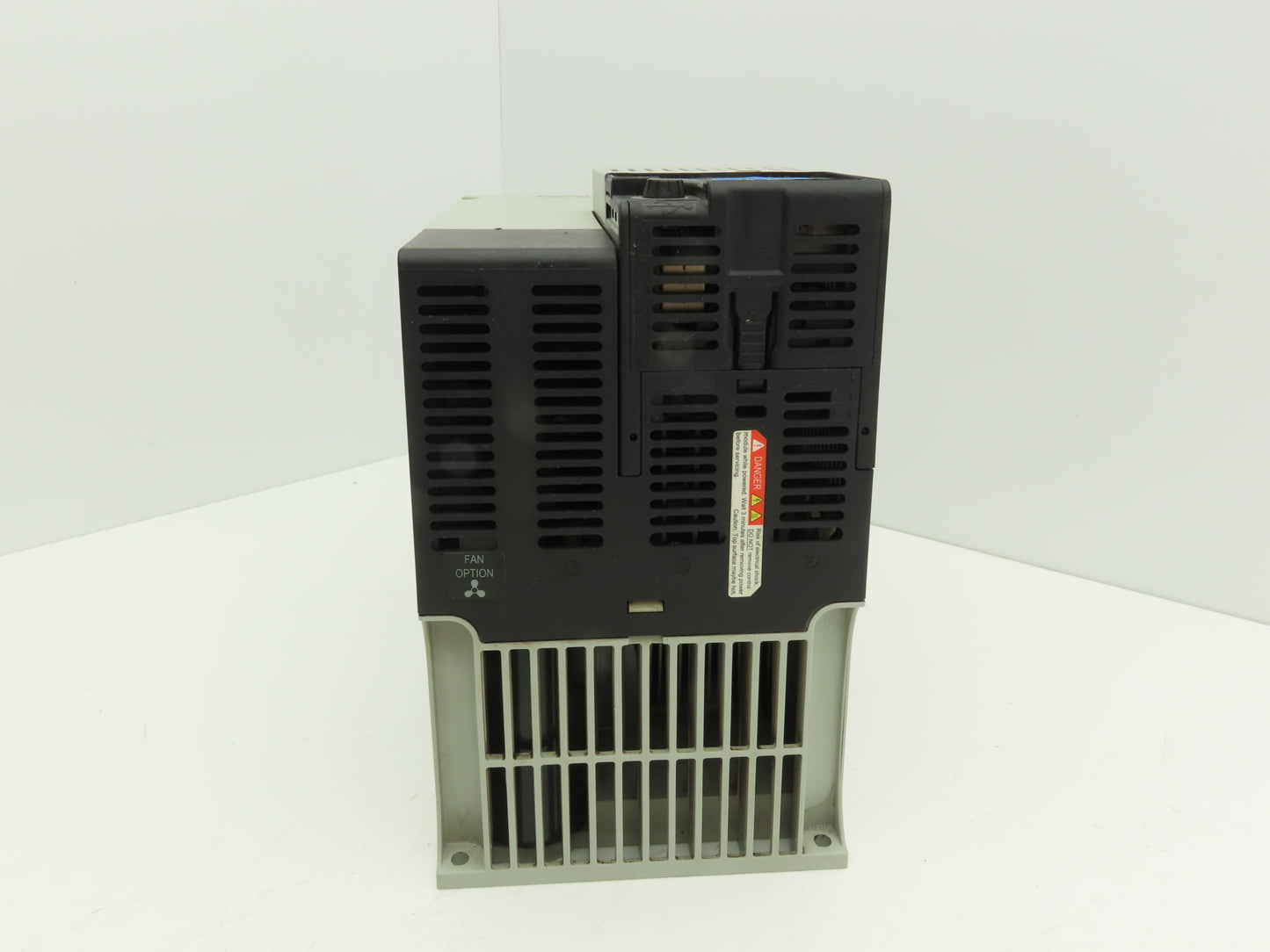 Allen Bradley PowerFlex 525 VFD 500Hz 20Hp 460V 30A FRN 5.001 Ser A