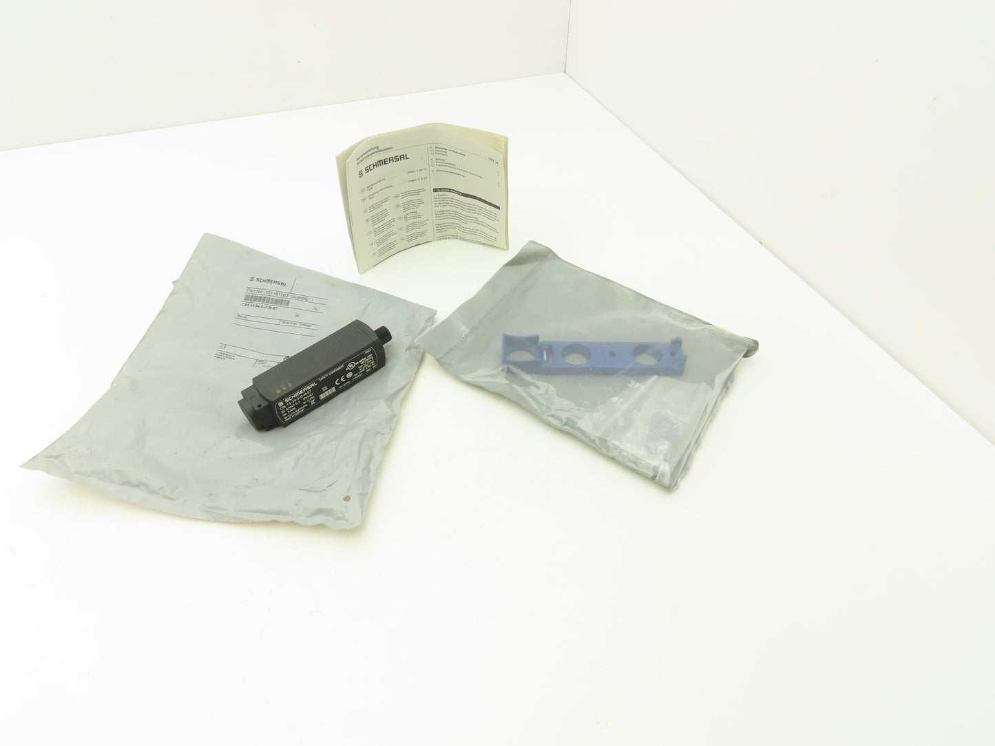 Schmersal CSS 14-34-S-D-M-ST Magnet Safety Sensor Non Contact 101181063