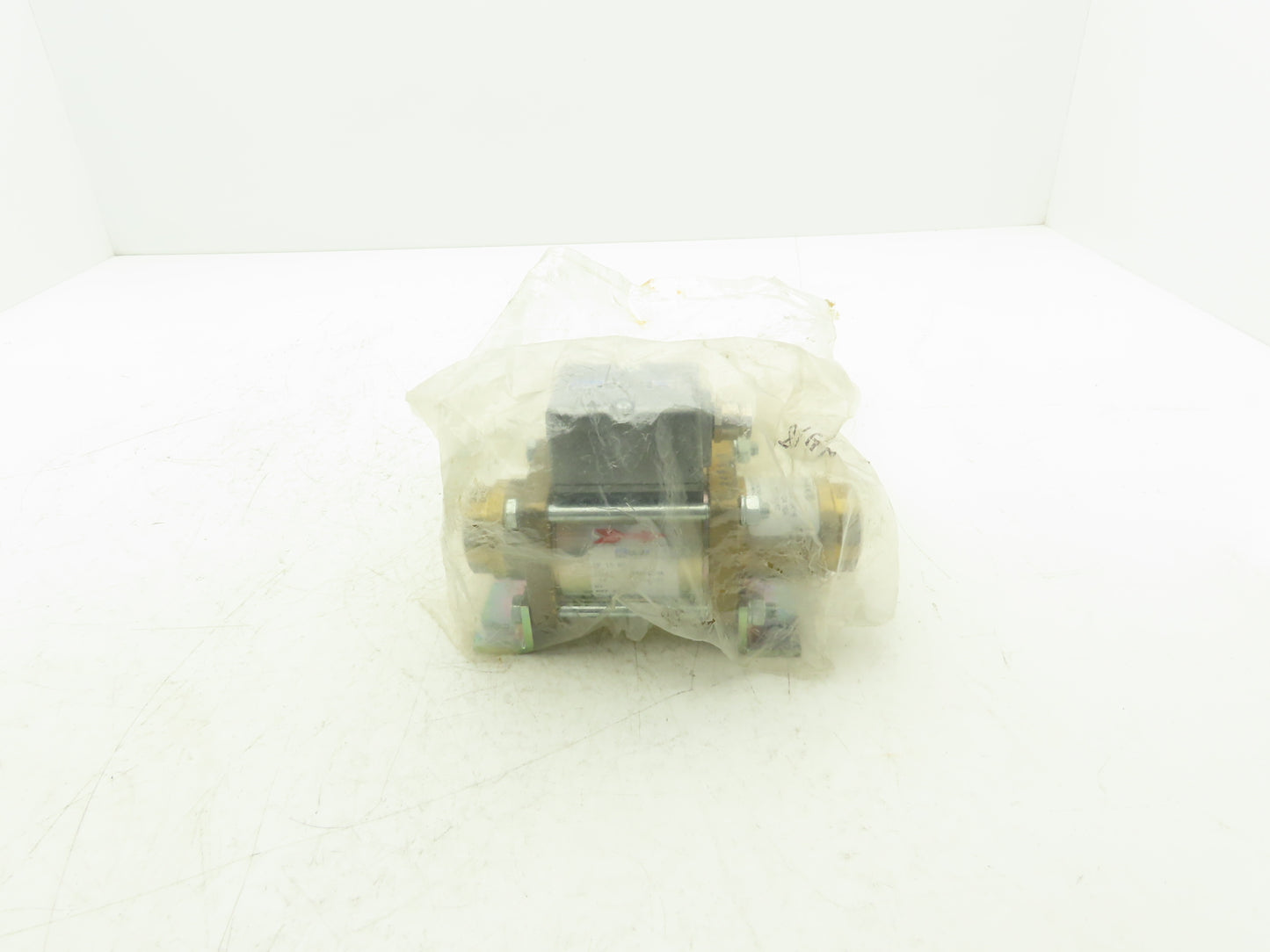 COAX MK 15 NC Pneumatic Coaxial Valve 2/2-Way NPT 3/4" 110VAC 230PSI