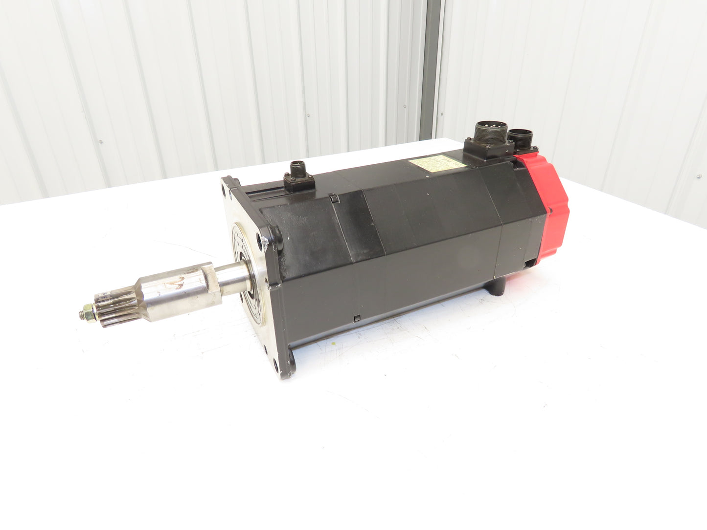 Fanuc A06B-0148-B675 AC Servo Motor 4.4Kw 132V 3000RPM Encoder A8600360T201