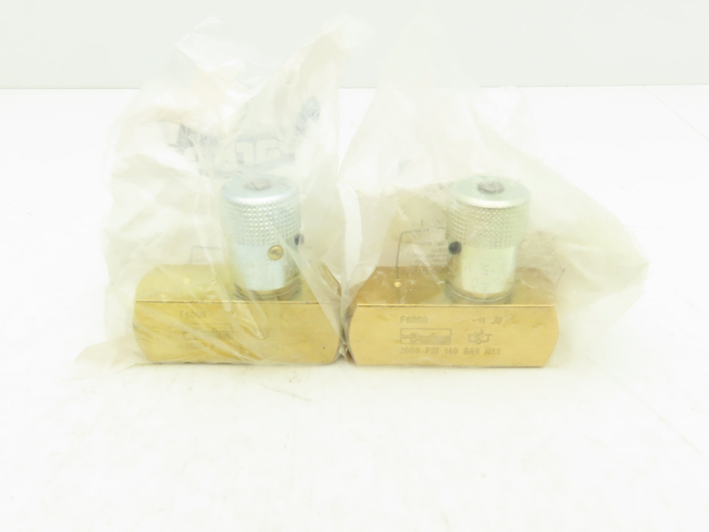 Parker F600B Colorflow Flow Control Valve 3/8" NPT Brass 2000 PSI Lot of 2
