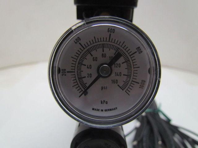 Parker Schrader Bellows AL11323BGW53L6B Pneumatic Valve Regulator 120V Solenoid