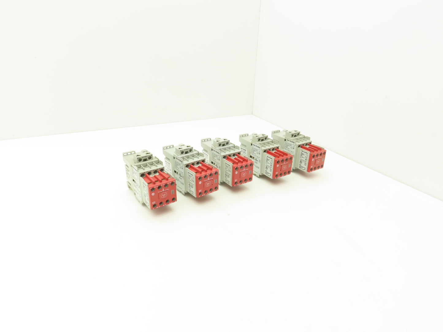 Allen Bradley 4 Pole Contactor Safety Control Relay 24VDC Coil Lot of 5