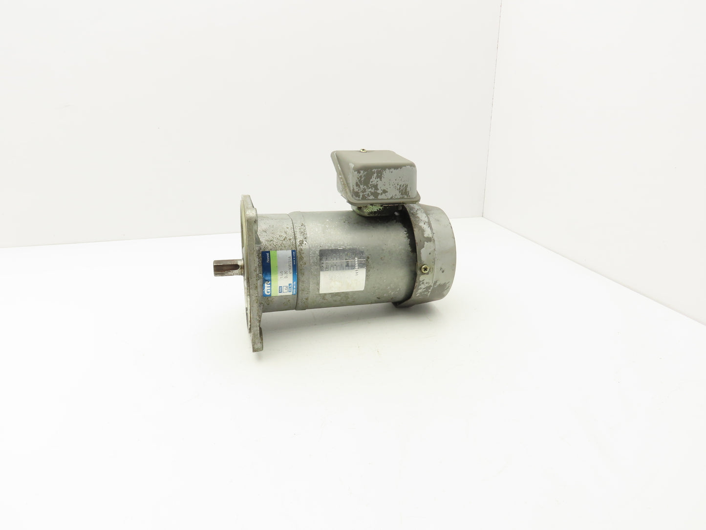 Nissei GTR AC Motor Gearmotor 25:1 Ratio 0.2kW 69 RPM 220V 3PH IK-ZUR