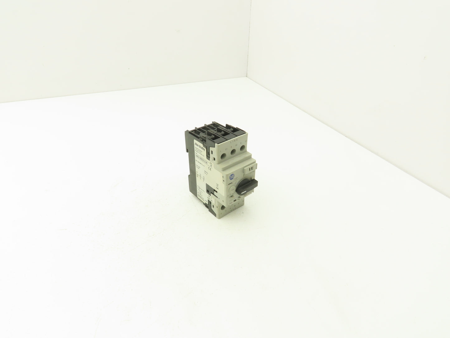 Allen Bradley 140U-D6D3-C30 Manual Motor Starter Circuit Breaker 30A Ser B