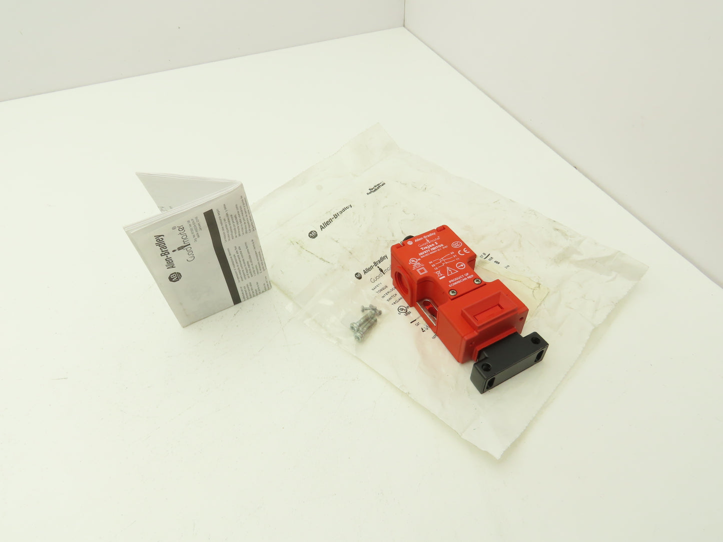 Allen Bradley 440K-T11207 Trojan 5 Guardmaster Safety Switch Tongue Interlock