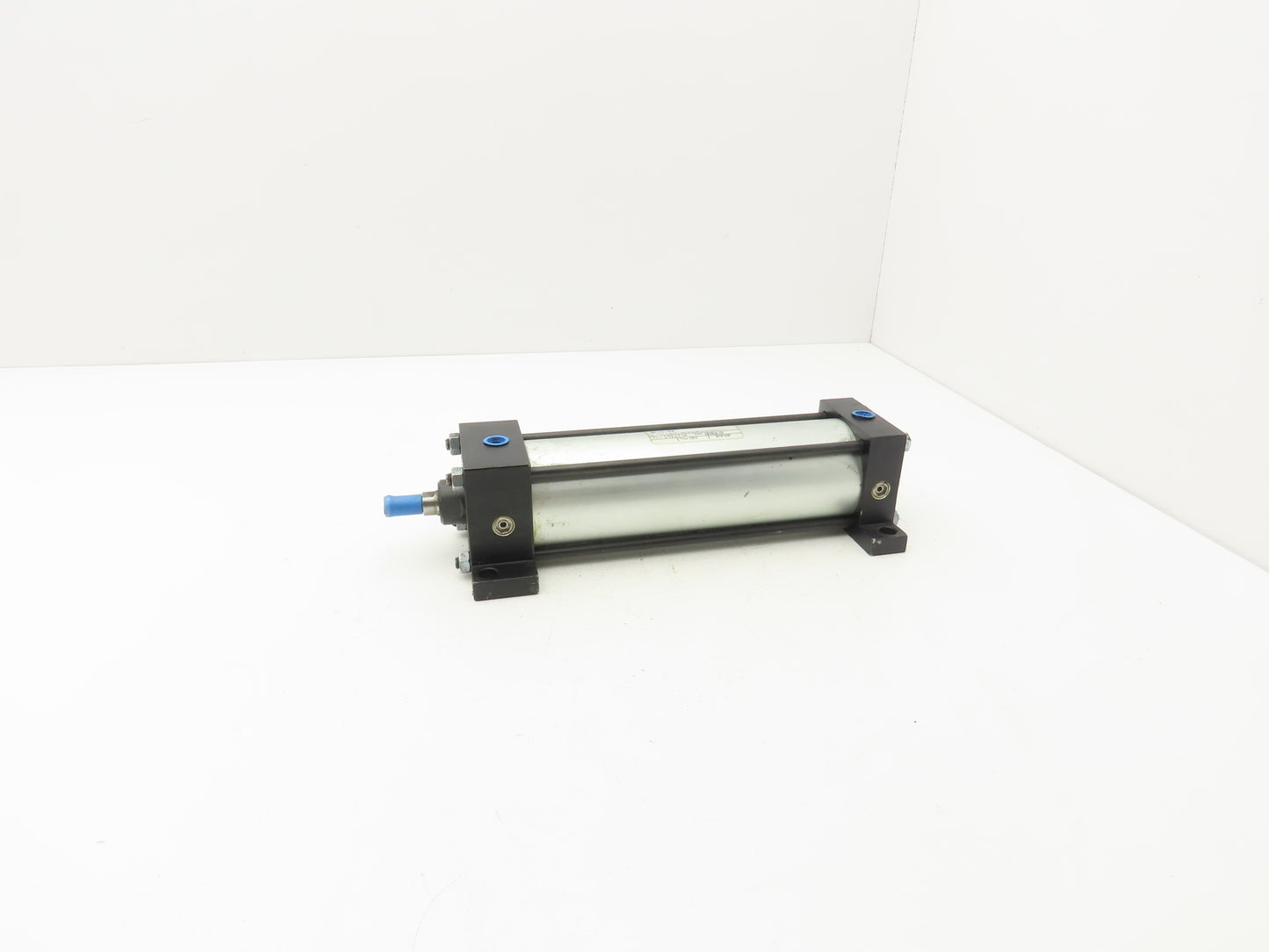 Eaton 06A2.50X7.25B0.632NNN11 Pneumatic Air Cylinder 2.5" Bore 7.25" Stroke