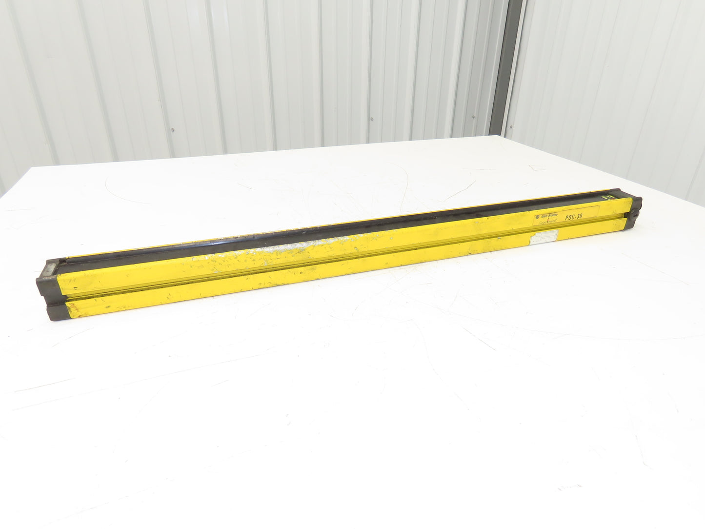 Allen Bradley 440L-R4D0750-N Guardmaster Safety Light Curtain Receiver P0C-30