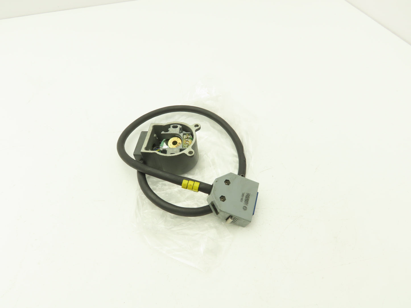 Mitsubishi LOW-10-5MD Internal Rotary Encoder 412-052-11B MR-20L Connector