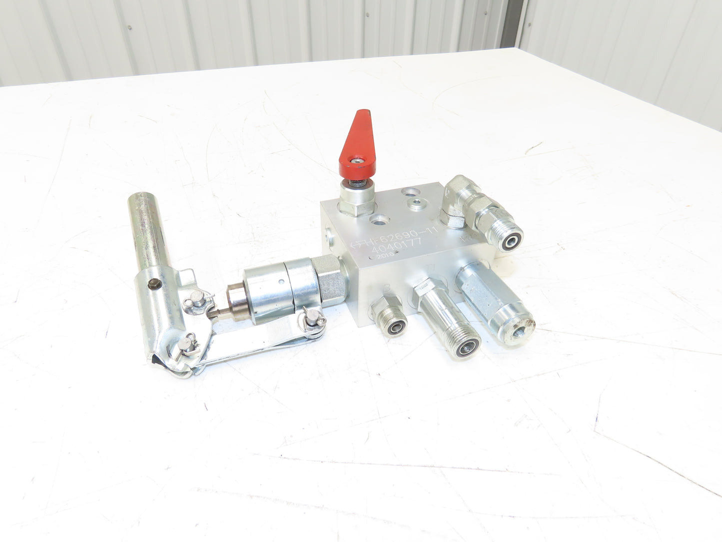 Hyster 4040177 Forklift Parking Break Manifold Valve HF62690-11 Off E80XN
