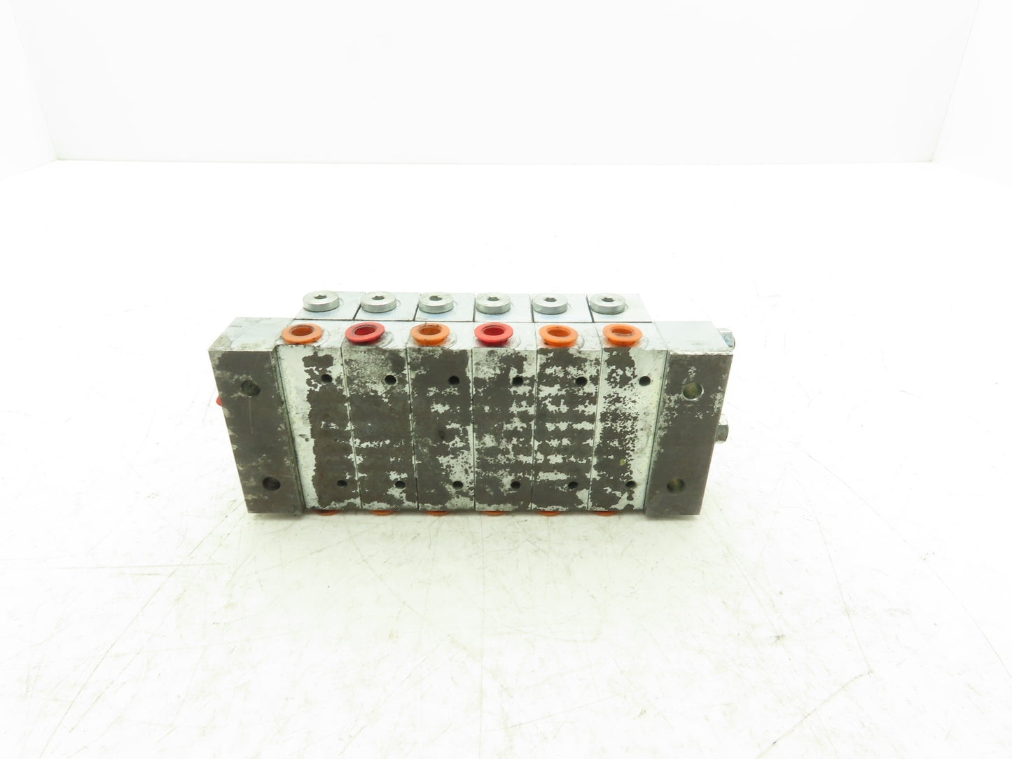 Graco 24G488 6 Section Modular NPSF Base Plate & Trabon MSP Divider Valves