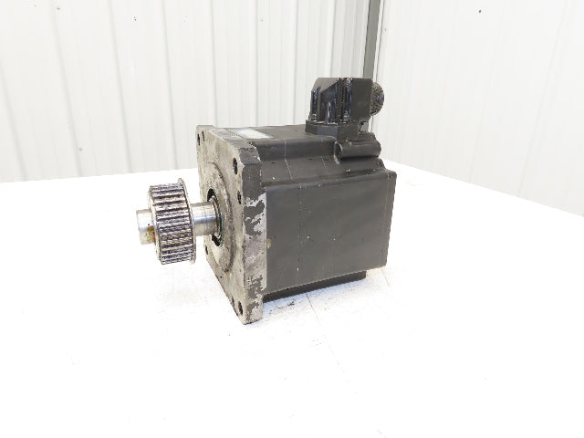 Okuma BL-MC100J-30S AC Servo Motor 3kW 3000 RPM 13.4A 133V 3PH w/Encoder -READ