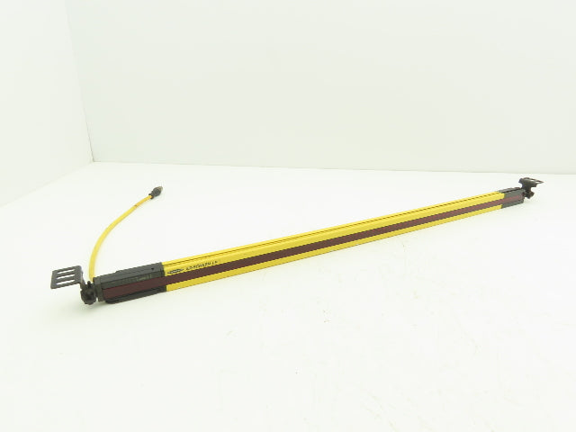 Banner EZ-SCREEN LP Safety Light Curtain Receiver 690mm 24VDC IP65