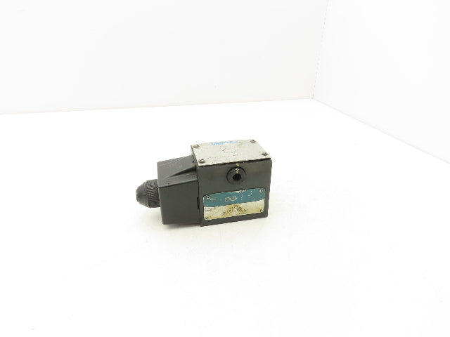 Vickers DG4S4-012A-B-60 Hydraulic Directional Control Single Solenoid Valve 120V