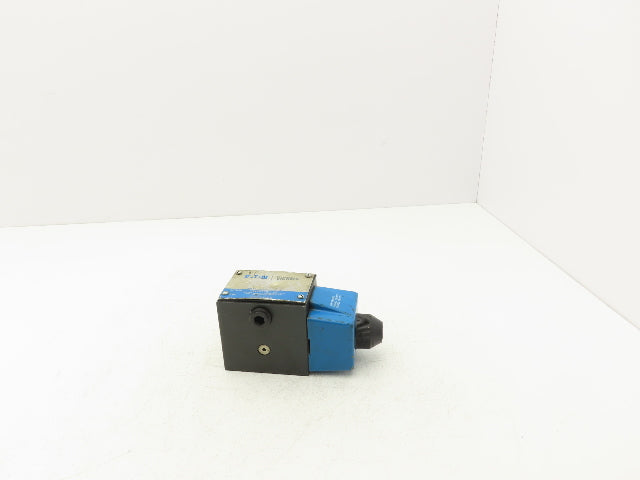 Vickers DG4S4-012A-50 Directional Control Single Solenoid Valve 120V