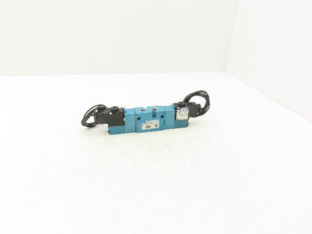 MAC 821C-PM-111CA-152 Pneumatic Double Solenoid Valve 120V 1/4"NPT PME-111CAAA