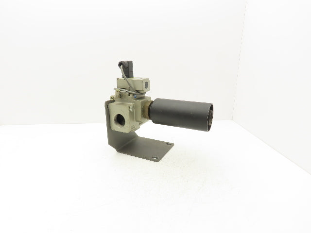 SMC VP3185V-143DB1-N Pneumatic Solenoid Valve 3-Port 1-1/2"Rc 115VAC 2-Pos NC