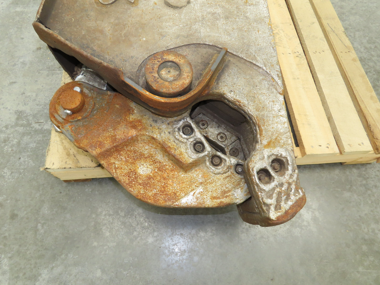 LaBounty Mini Excavator Demolition Metal Shear 10" Cutting Kubota U55-5