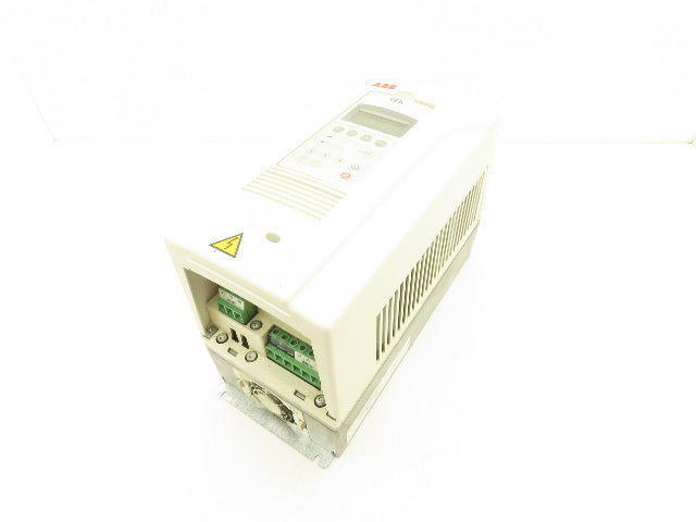 ABB ACS800-U1-0004-5 Variable Speed AC Drive VFD 2Hp 480V 4.9A 3PH
