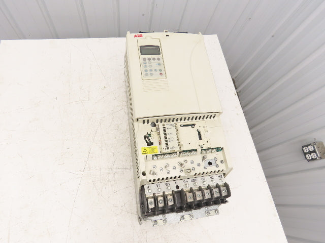 ABB ACS800-U1-0140-5+P901 VFD Variable Speed AC Drive 150Hp 480V 3Ph