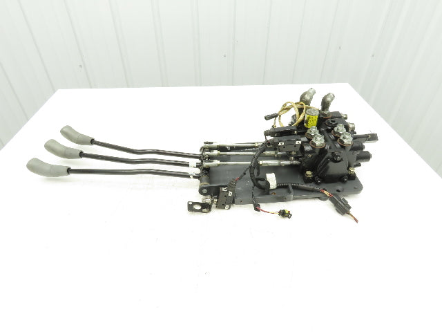 Baoli DYCDB1-F15L-T/AZ0 Forklift 3 Lever Mast Control Valve Assembly Off KBET18