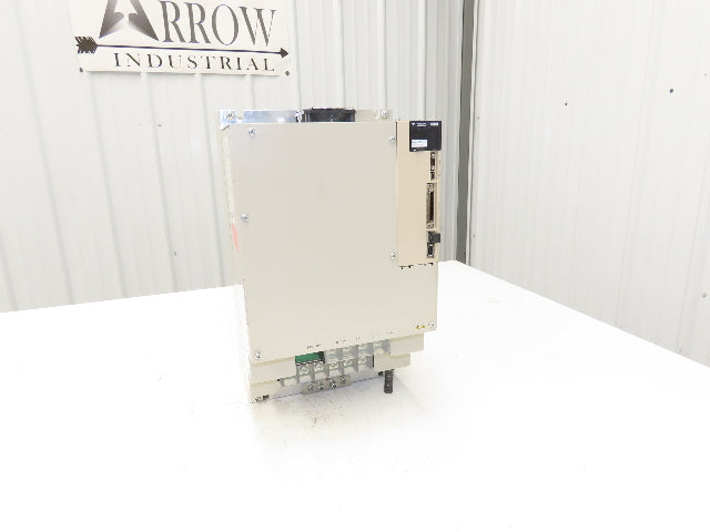 Yaskawa SGDV-370D01A SERVOPACK AC Drive 15kW 0-480V 0-300Hz 3Ph Out 380-480V In