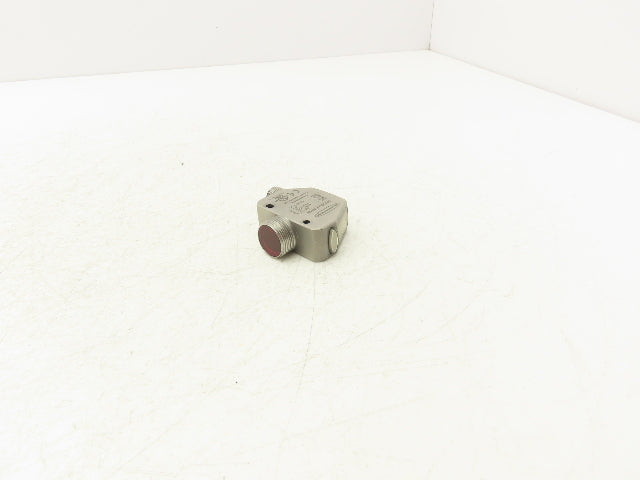 Banner Q4XTBLAF300-Q8 Photoelectric Sensor 300mm 10-30VDC M12 5-Pin Connector