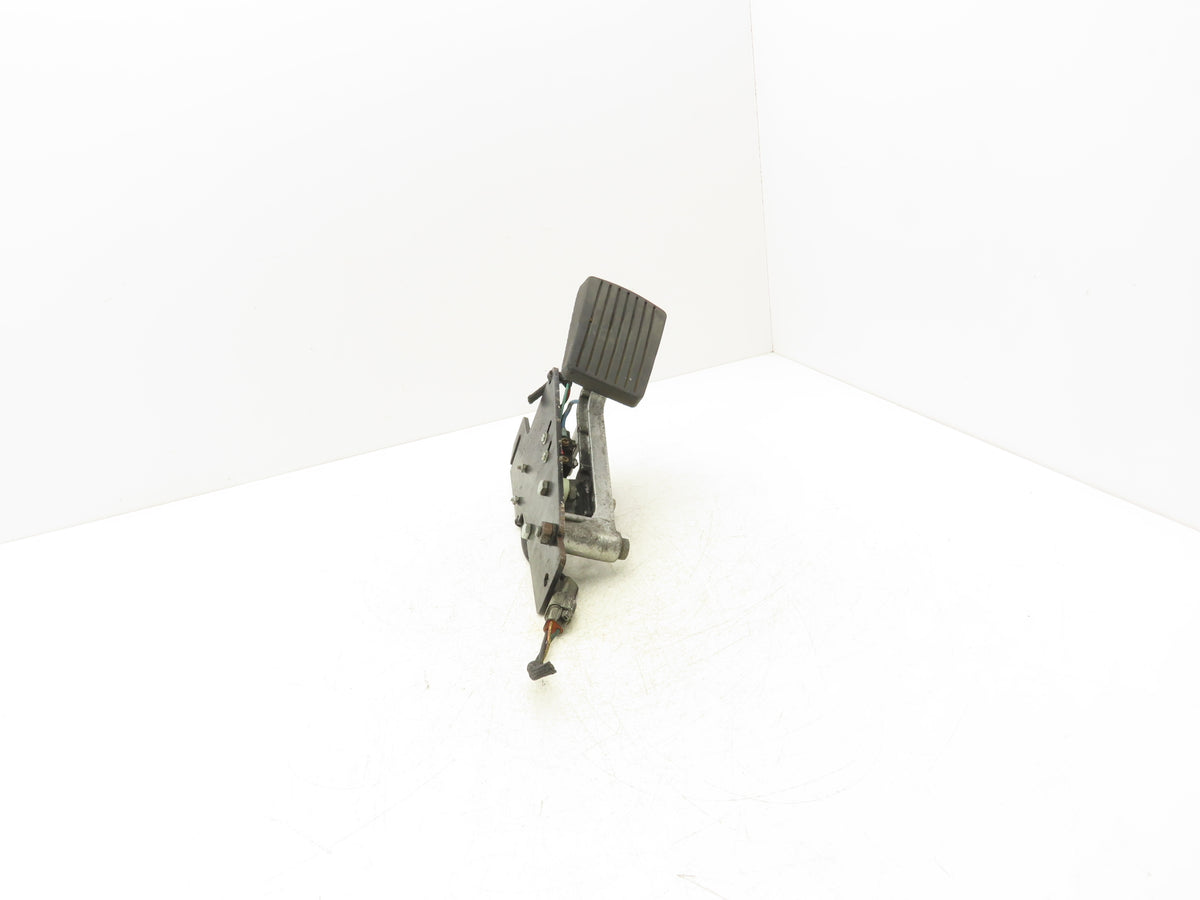 Hyster E50Z-33 Electric Forklift Brake Pedal & Master Cylinder Assembly