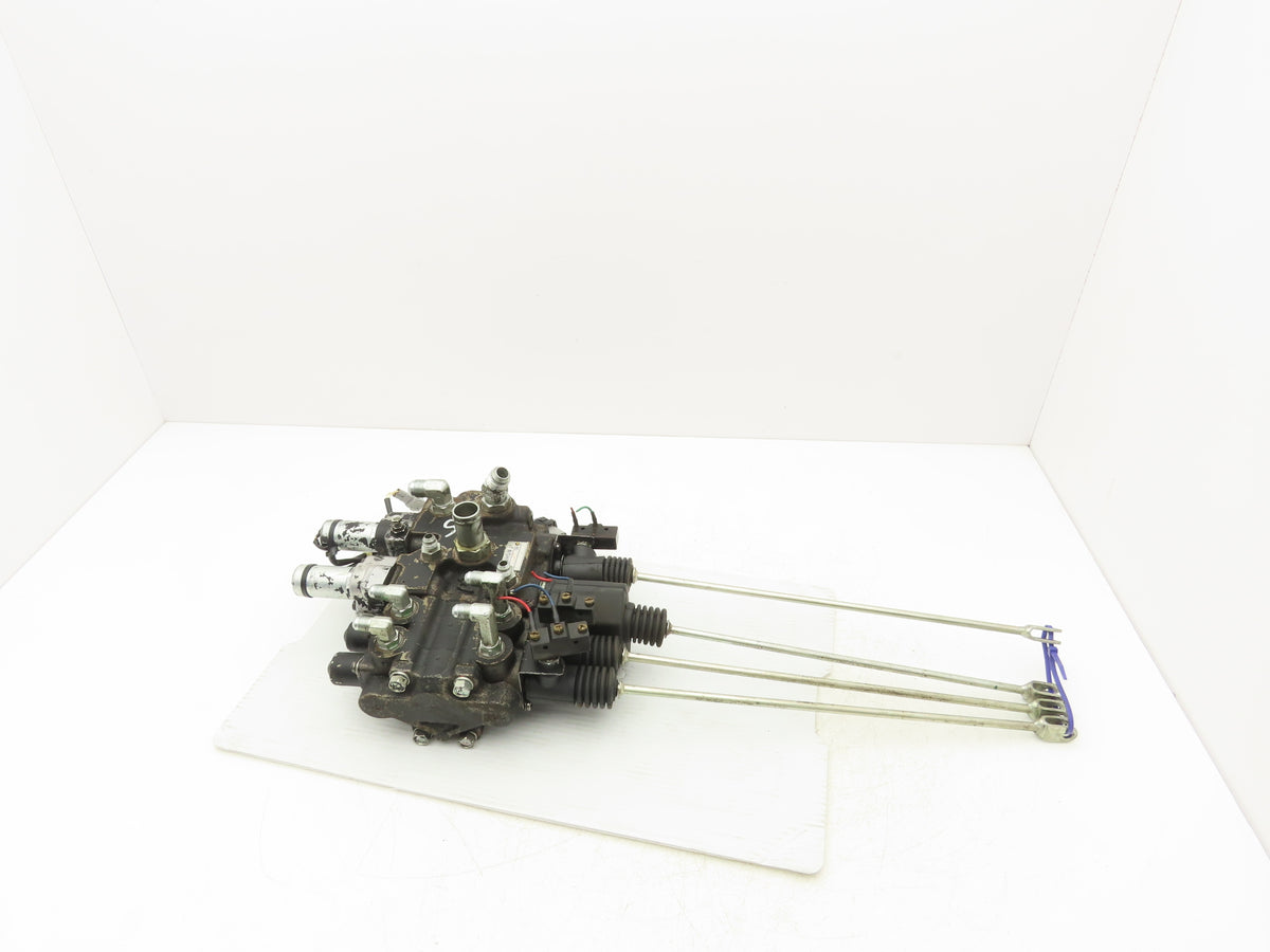 Toyota 67630-U2160-71 Hydraulic 4-Spool Forklift Mast Control Valve Off 7FBCU18