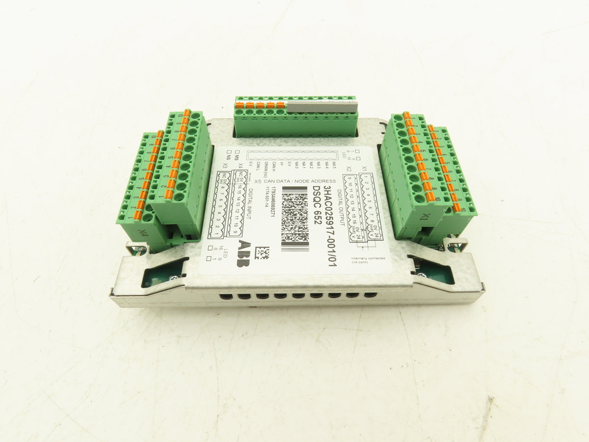 ABB DSQC652 3HAC025917-001 IRC5 Digital I/O Module 16 In/16 Out 24VDC DeviceNet