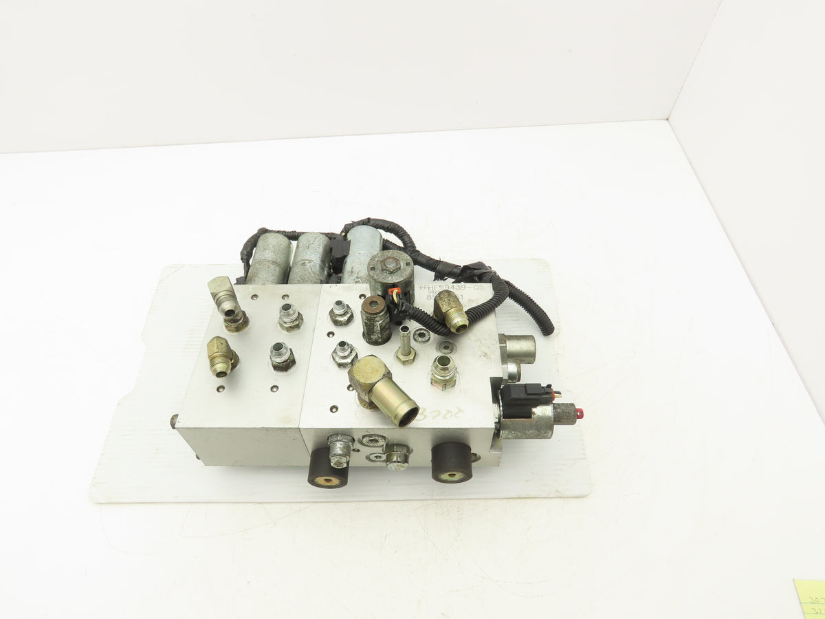 Hyster 8530551Hydraulic Manifold Block From E60Z-33 Forklift