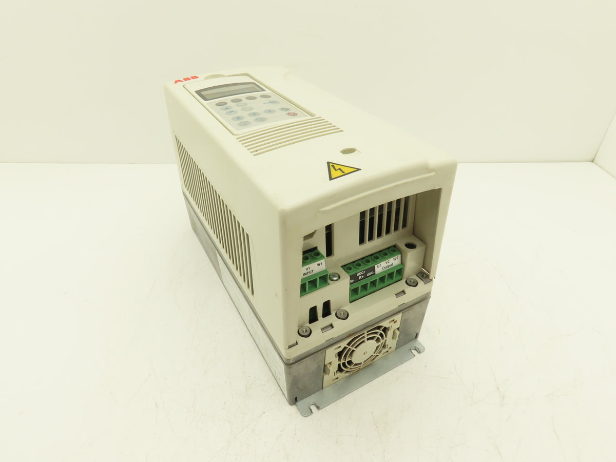 ABB ACS800-U1-0004-5+P901 AC Drive Variable 3 HP 2.2 kW 500V 3PH 19A VFD
