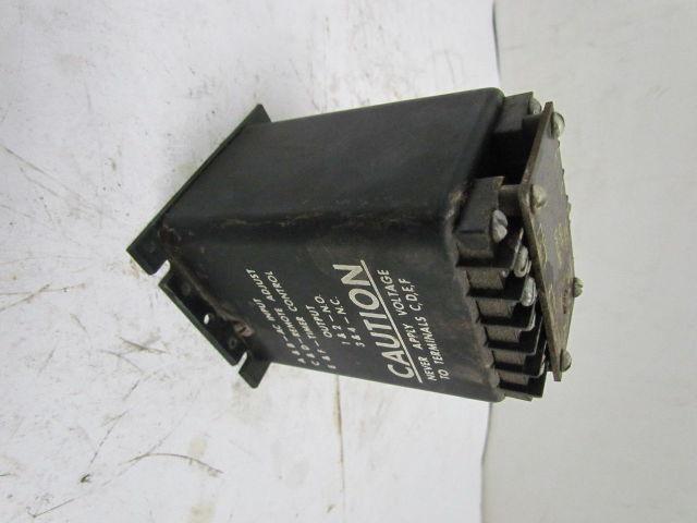 Industrial Solid State Control 1013-1F2B Type 2 .06-5 Range 115V Timer Off delay