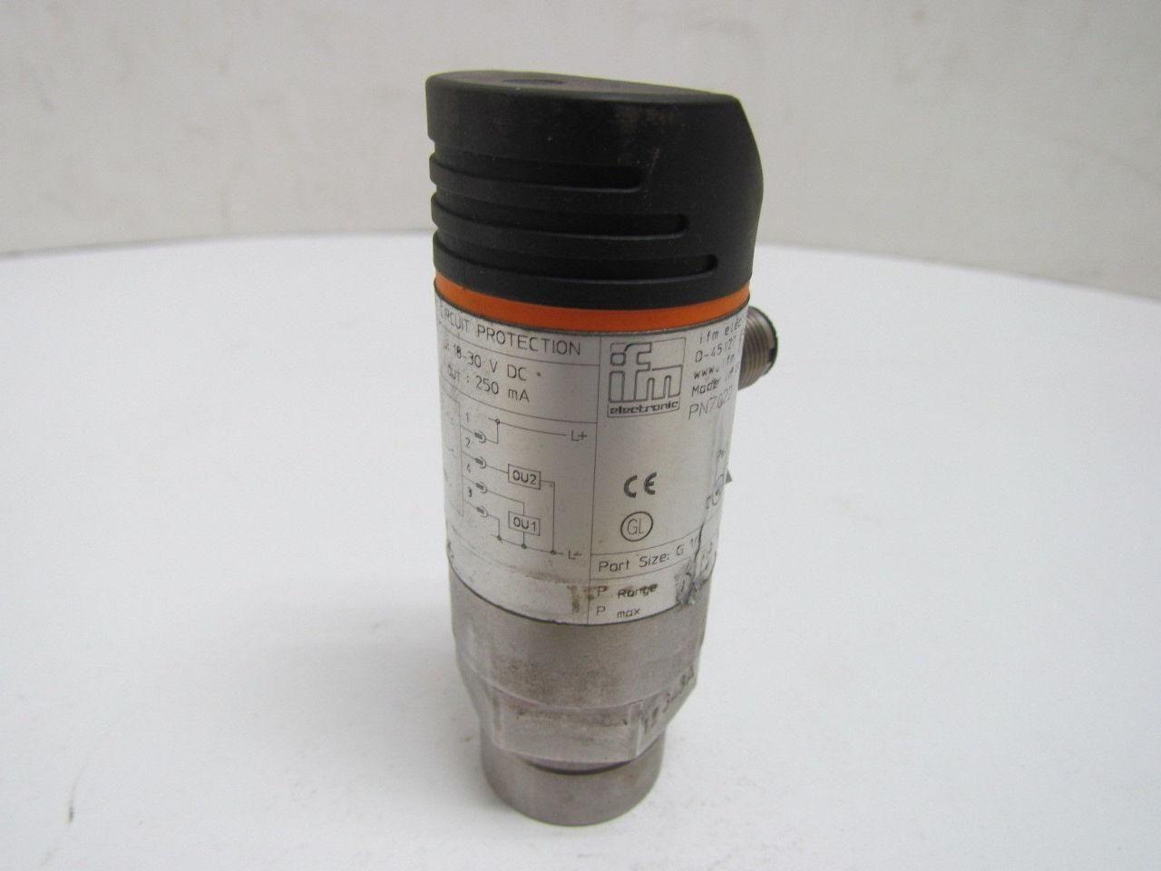 IFM Efector PN7022 D-45127 Electronic Pressure Monitor Sensor