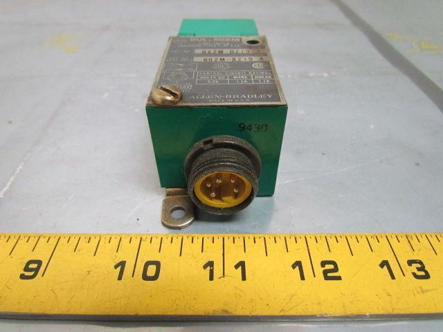 A-B Allen Bradley 802M-DZJ9 802M-XZJ9 Series A Limit Switch 5-24 VDC 802M-DX