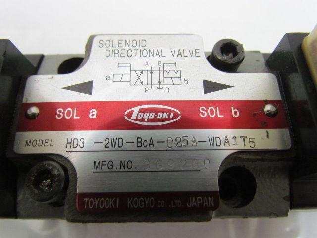 Toyooki Kogyo HD3-2WD-BCA-025A-WDA1T5 Solenoid Directional Valve 110V