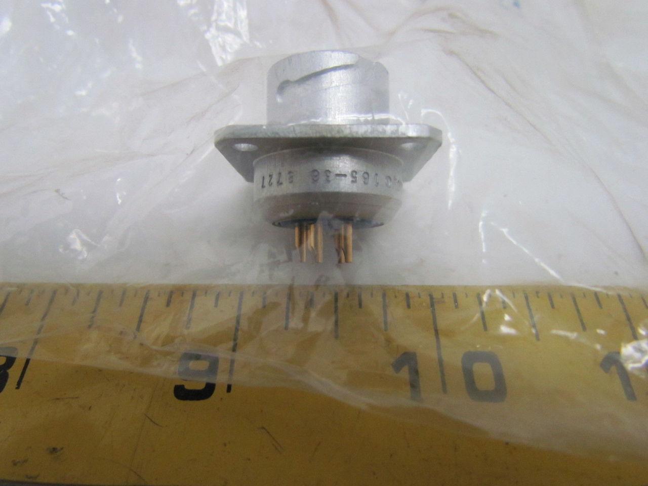 Amphenol 165-36 Sq Flange Recept Bayonet Mating 5#20 Solder Socket Connection
