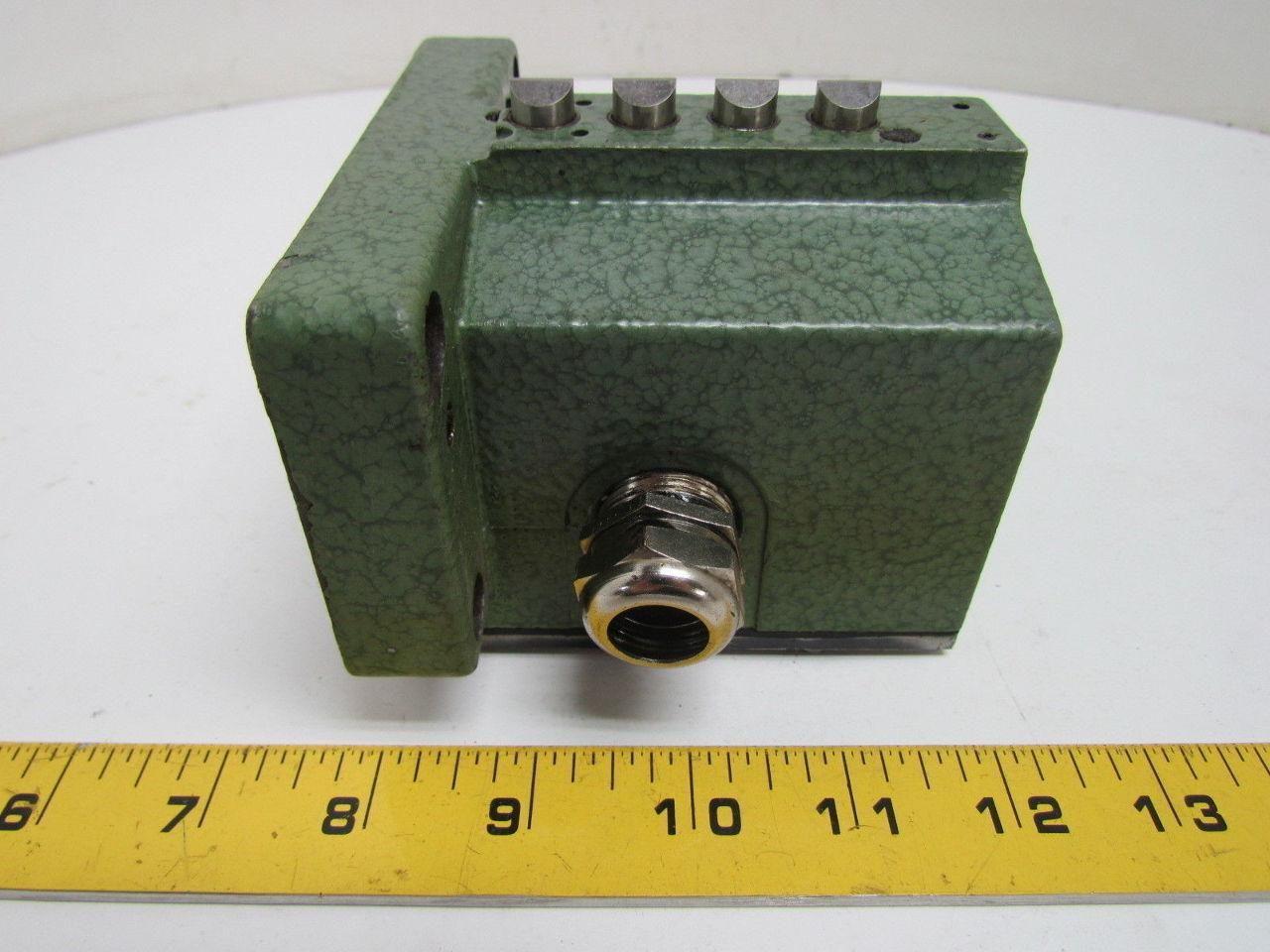 Balluff BNS519-D4-D16-100-11 4 Plunger Cam Limit Switch 16mm spacing