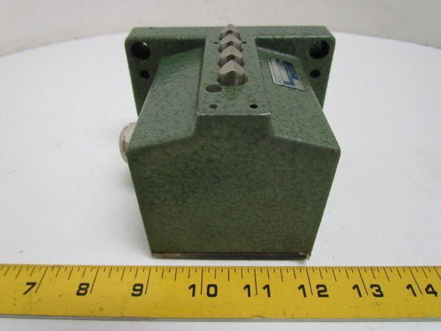 Balluff BNS519-D4-D16-100-11 4 Plunger Cam Limit Switch 16mm spacing