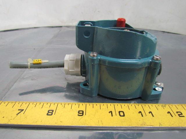 ML Weatherproof Receptacle Housing 4-Pin Female Outdoor Plug Socket 10A-380/415V