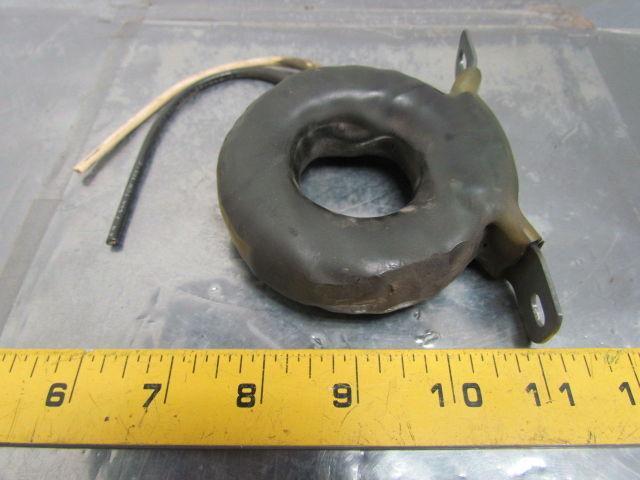 Midwest Electric 3CT12B Current Transformer 2 VA 200:5 Ratio 25-400 Cycles