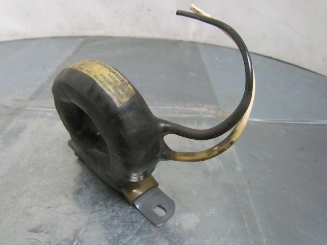 Midwest Electric 3CT12B Current Transformer 2 VA 200:5 Ratio 25-400 Cycles