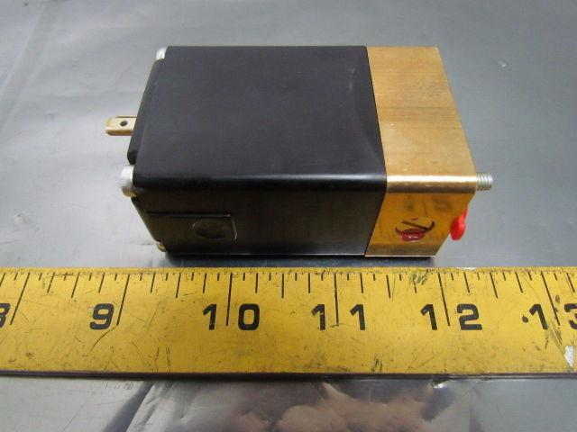 Burkert 0331 C 1/8 FKM BR 004586627 Direct Acting Solenoid Valve 12VDC 8W 145PSI