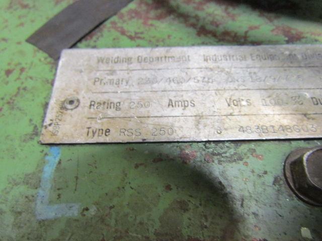 Westinghouse 250 Amp Rectifier Welder 230/460/575V 3Ph w/Spool Gun Controller