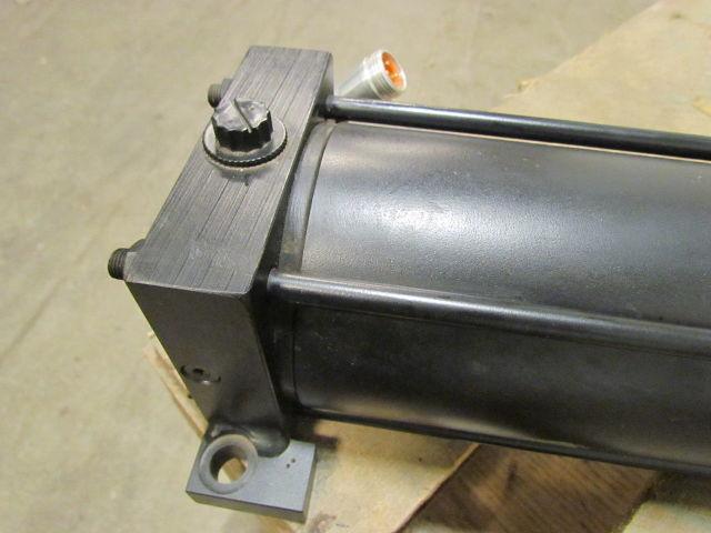 Schrader PNE133202S 45.000 Pneumatic Air Cylinder 4"Bore 45" Stroke Extended Rod