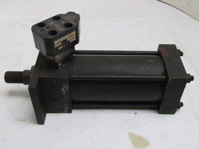 Parker CJ2AUS34C Pneumatic Air Cylinder 2-1/2" Bore 4" Stroke Series 2A