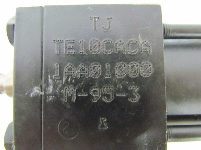 Vickers T-J TE10CACA Pneumatic Air Cylinder 1-1/2" Bore 1" Stroke Clevis Mount