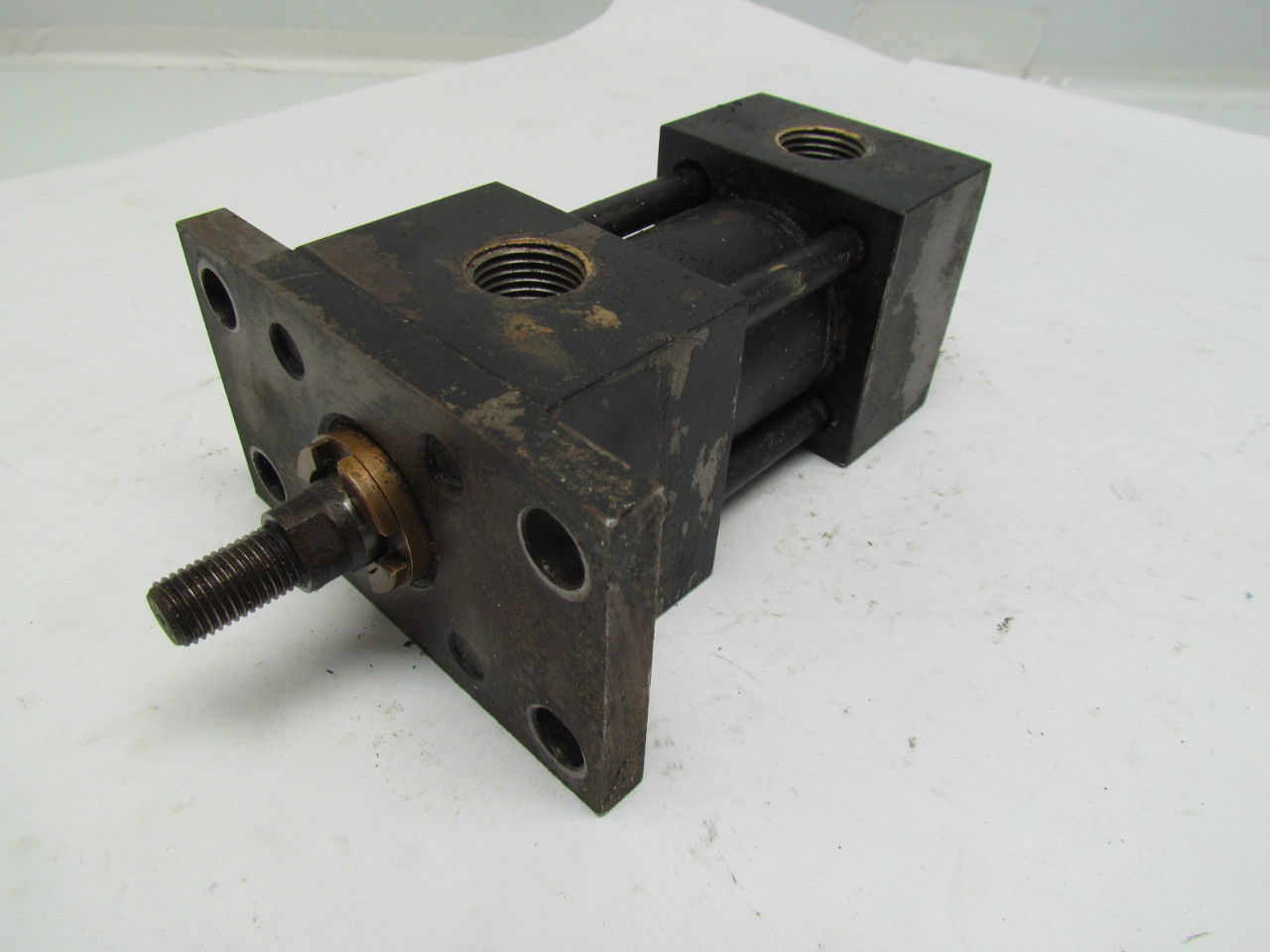 Parker J2HU14 Hydraulic Cylinder 1-1/2" Bore X 1/2" Stroke